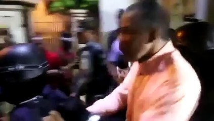 Tiroteo policial mientras sacan de tribunal a exfiscal acusado de abusar de un menor