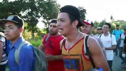 Migrantes hondureños ingresan a México con EEUU en la mira