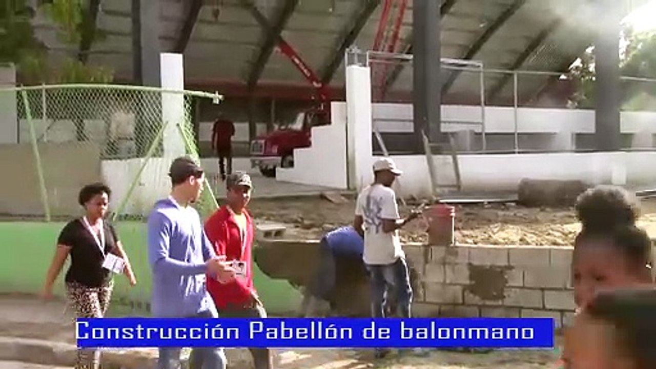 Balonmano y piscina