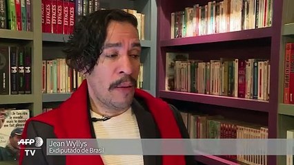 Bolsonaro "me convirtió en un enemigo": exdiputado gay de Brasil