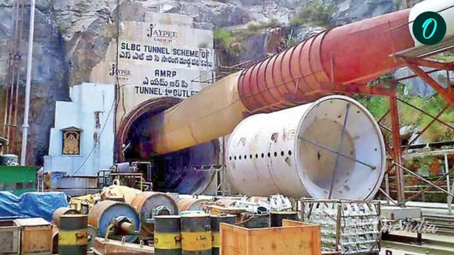 SLBC Tunnel Collapses - కుప్పకూలిన శ్రీశైలం ఎడమగట్టు కాలువ సొరంగం వాల్ | Srisailam | Oneindia Telugu