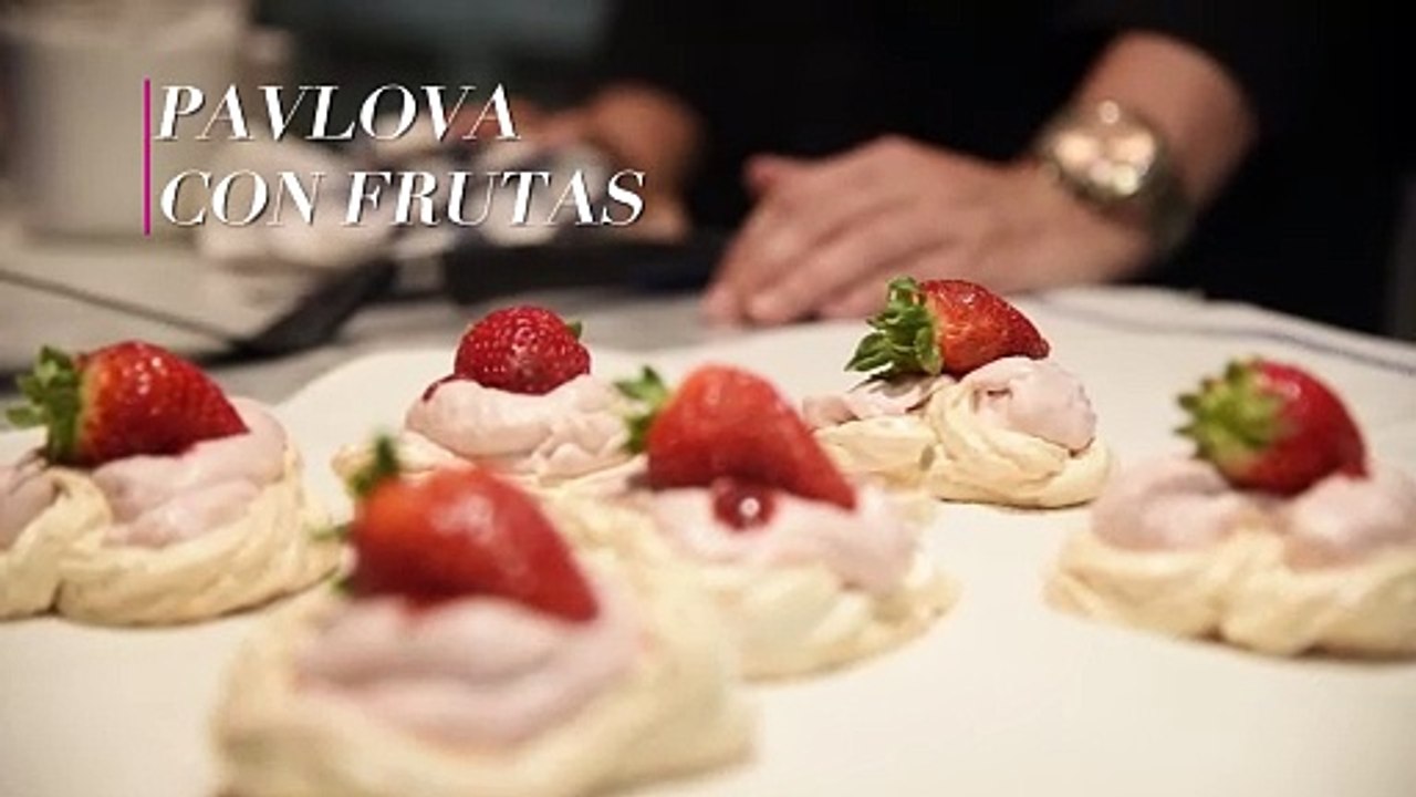 Pavlova con frutas