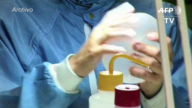 Francia prohíbe modelos de implantes mamarios por riesgo de cáncer