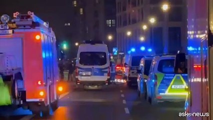 Turista accoltellato a Berlino, polizia: nessuna idea del movente