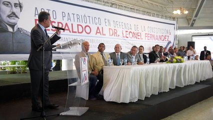 Leonel Fernández Promete Empleos A Los Exmiembros De La Policia Nacional