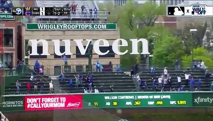 Willson Contreras pega jonrón