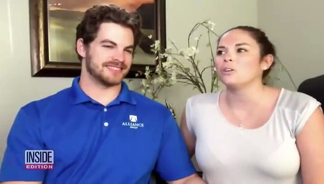 Man Proposes Underwater Using a Treasure Chest