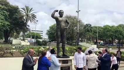 Jack Veneno fue inmortalizado con estatua