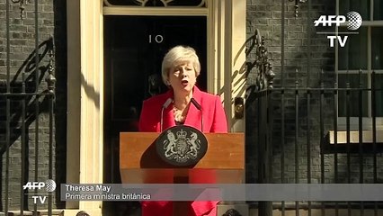Renunció primera ministra británica Theresa May