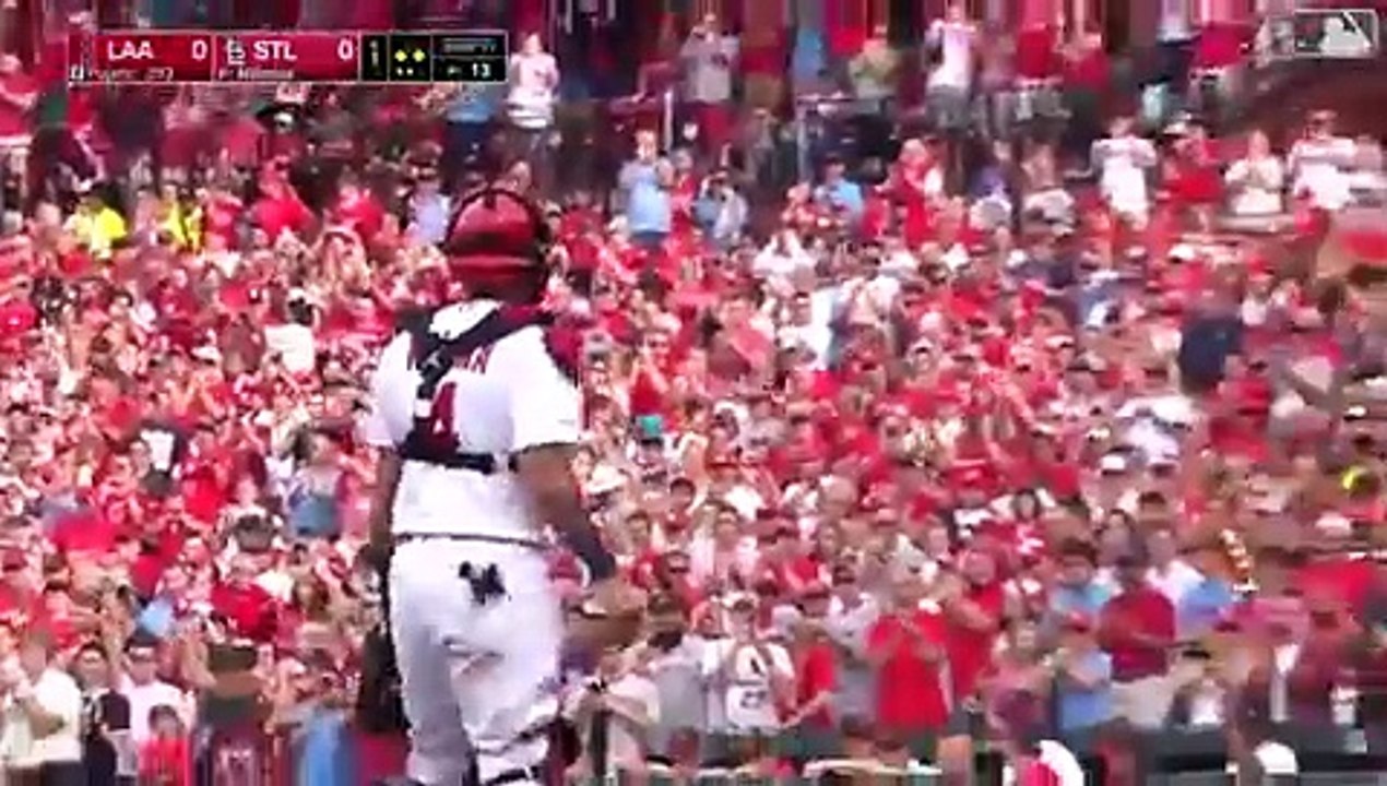 Ovación final a Pujols