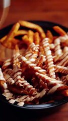 Follow for more ASMR videos🌮🍟 Credits: @banginbuns #mukbang #asmr #fastfood #asmreating