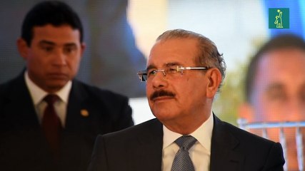 Ministro Educación, Antonio Peña Mirabal,  en la inauguración de escuela