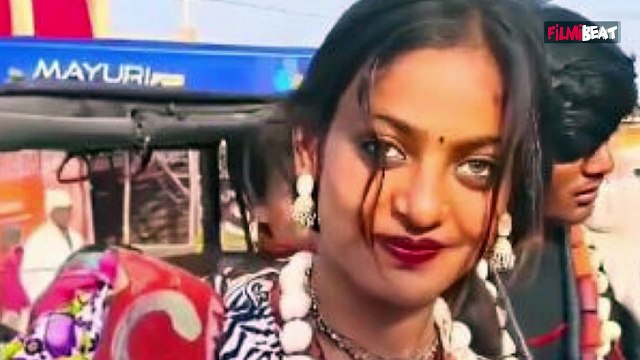 Viral Girl Monalisa के डायरेक्टर Sanoj Mishra ने आरोप लगने के बाद 5 लोगों के खिलाफ दर्ज की FIR !