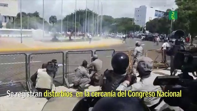 Se registran disturbios en las cercanías del Congreso Nacional