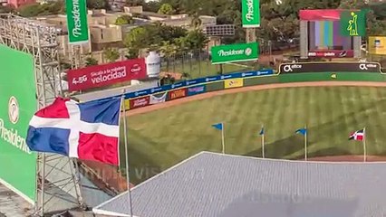 Bandera Estadio Quisqueya sí tenía el escudo