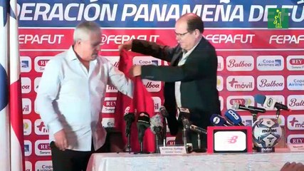 Nuevo entrenador de Panamá cree en la ofensiva como método para llegar a Catar