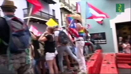 Cientos celebran la renuncia de gobernador de Puerto Rico