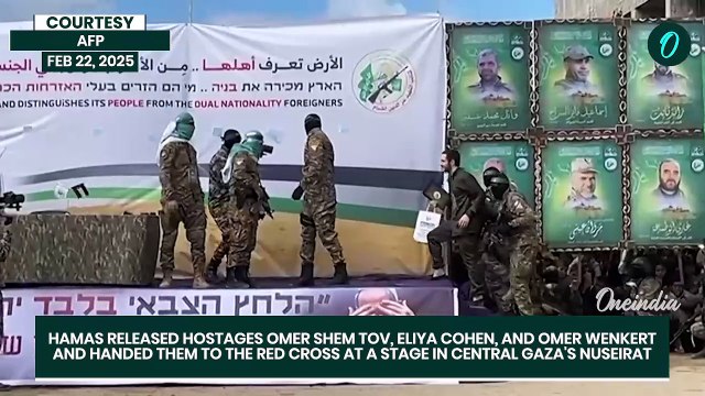 Hamas Releases Three More Israeli Hostages as Crowd Cheers | Hostages Smile, Wave Before Release