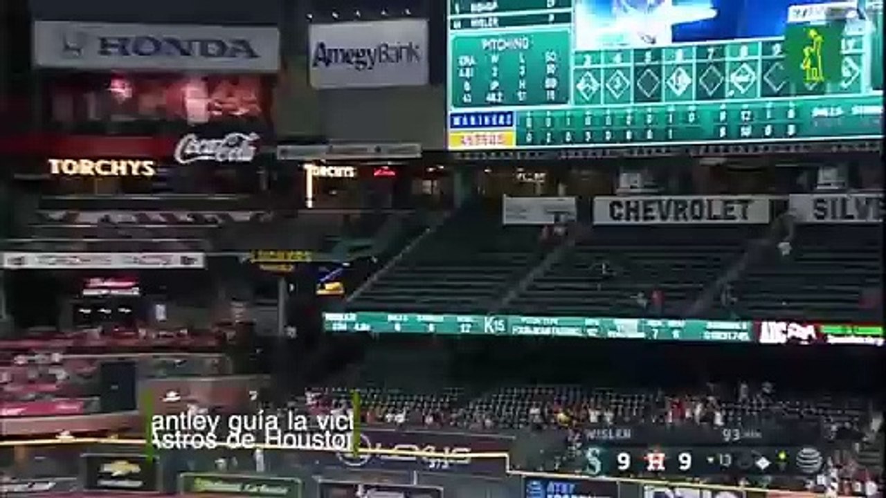Jonrón de Michael Brantley guía la victoria de los Astros de Houston