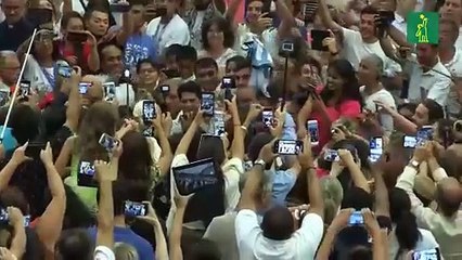 El papa pide una Iglesia "sin fronteras", solidaria y atenta a los problemas