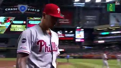 Velásquez lanza sólido y los Filis ganan 7-3 a Arizona