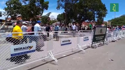 La desesperanza invade a venezolanos que se buscan la vida en Colombia