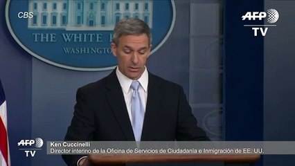 EEUU dice que negará la ciudadanía a inmigrantes que utilicen ayudas sociales