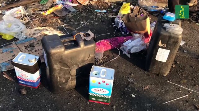 Barricadas, gas y sabotajes: las protestas vuelven a paralizar Hong Kong