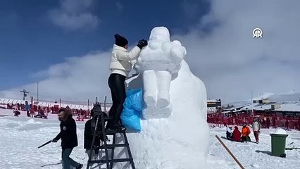 "İç Anadolu'nun zirvesi"nde kayak pistleri doldu taştı!