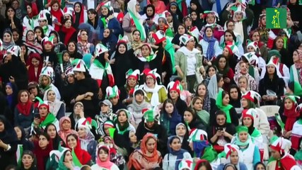 Las mujeres iraníes hacen historia con su entrada al estadio Azadi
