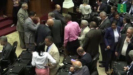 Gobierno y oposición de Venezuela se enfrentan por censo poblacional