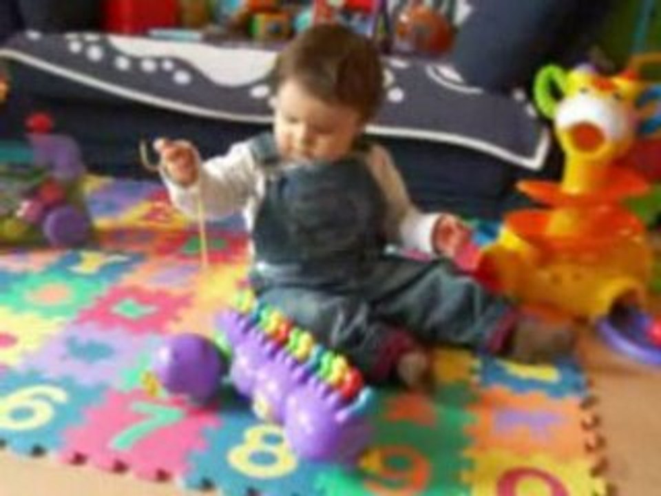 Noah et sa chenille