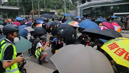 Nueva jornada de gas lacrimógeno en Hong Kong en vísperas del Día Nacional