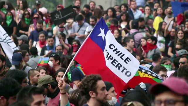 Histórico acuerdo en Chile de plebiscito para dejar atras Constitución de Pinochet