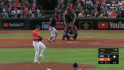 Juan Soto dispara hit