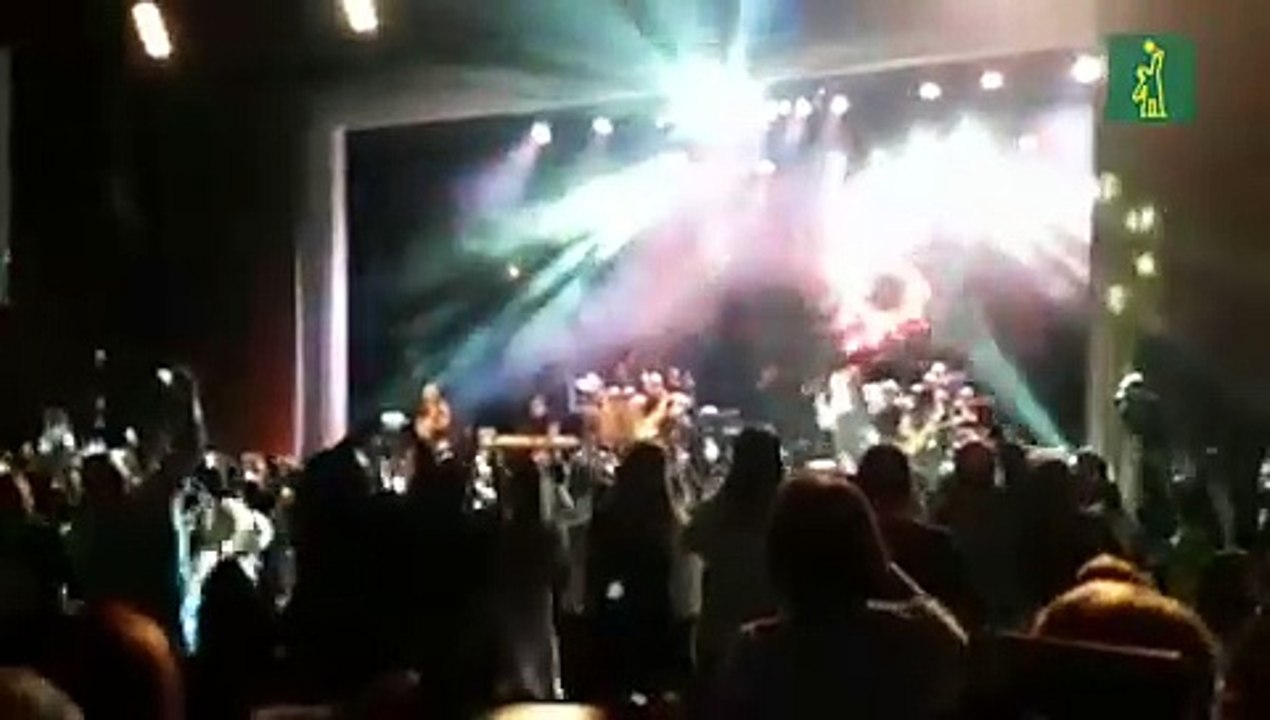 Natalia Jiménez interpreta uno de sus grandes éxitos "El Sol No Regresa"