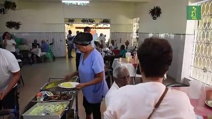 Navidad en hogar de ancianos San Francisco de Asís
