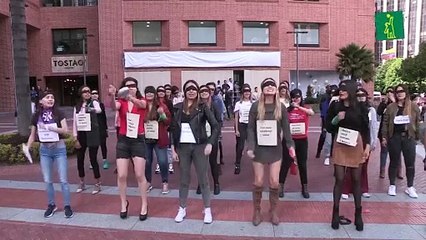 Periodistas colombianas replican coreografía de "Un violador en tu camino"