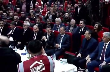 Mustafa Sarıgül diz çöktü, Özgür Özel'e çağrıda bulundu