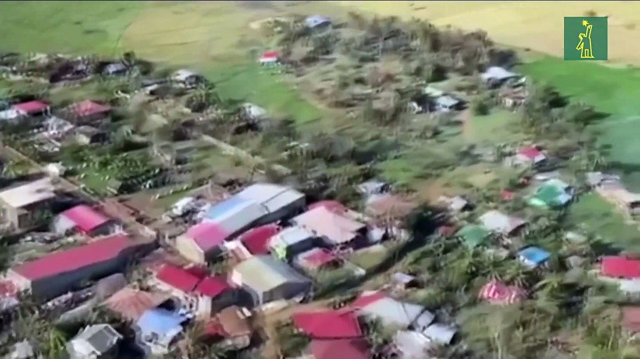 El tifón Phanfone arruina las Navidades en la región central de Filipinas