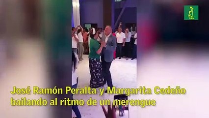 José Ramón Peralta y Margarita Cedeño bailando al ritmo de un merengue