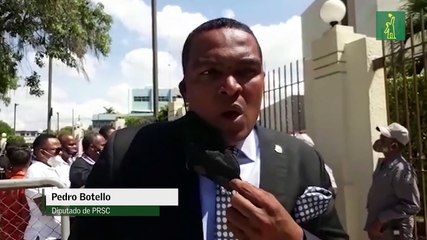 Pedro Botello presenta ante el Congreso formularios de ONG que apoyan el 30% de las AFP