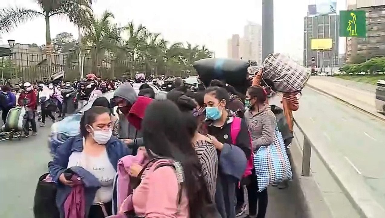 Vendedores ambulantes desacatan cuarentena en Lima