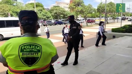 Procuraduría viola recomendaciones sanitarias en rendición de cuentas de Jean Alain
