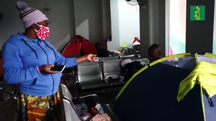 Desde marzo, 24 migrantes haitianos viven en la terminal de buses en Lima