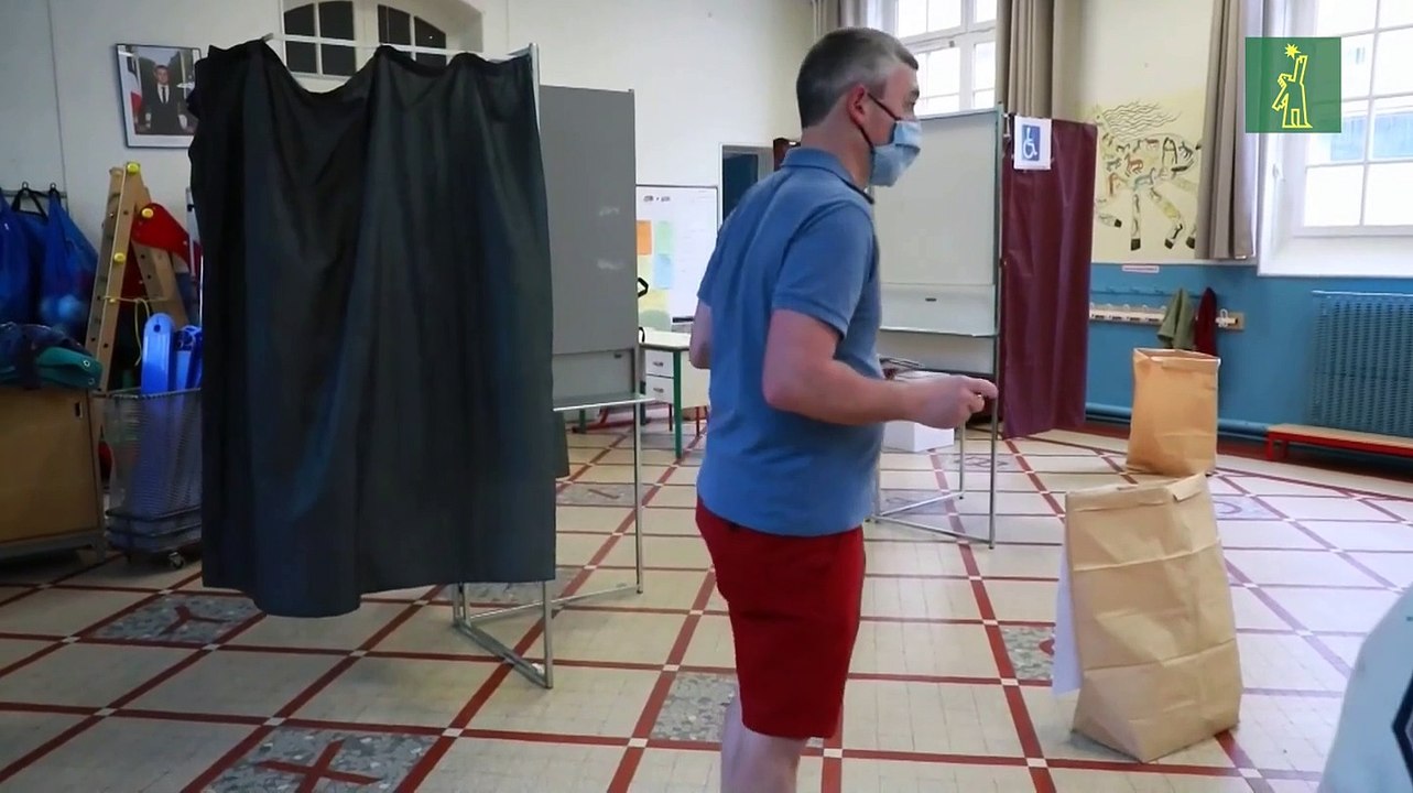 Francia celebra la segunda vuelta de sus elecciones municipales