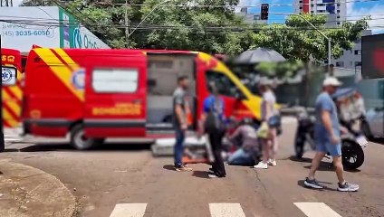 Mulher de 73 anos fratura braço após ser atingida por carro no Centro