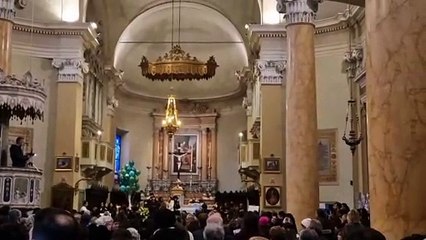 Il funerale di Alice Vasirani sulle note dei Pinguini Tattici Nucleari