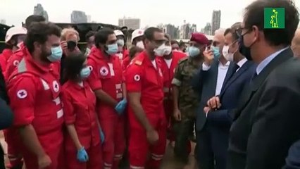 Macron promete ayuda a Líbano y pide "reformas"