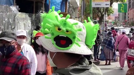 El ingenio boliviano convierte en un títere al coronavirus